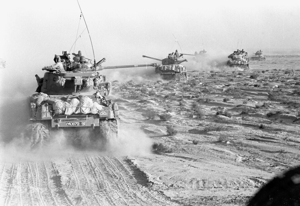 Tanques israelenses durante a guerra dos 6 dias