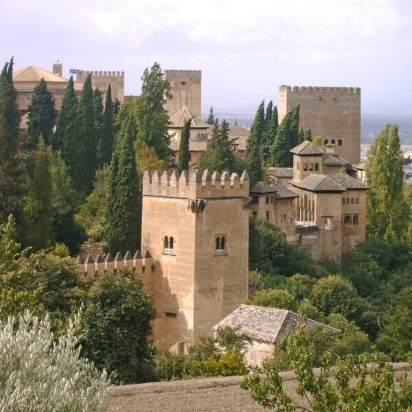 A Alhambra vista dos jardins da Generalife