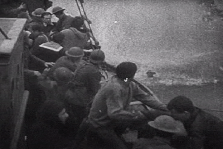 British soldiers being evacuated by fishing boat on Operation Dynamo
