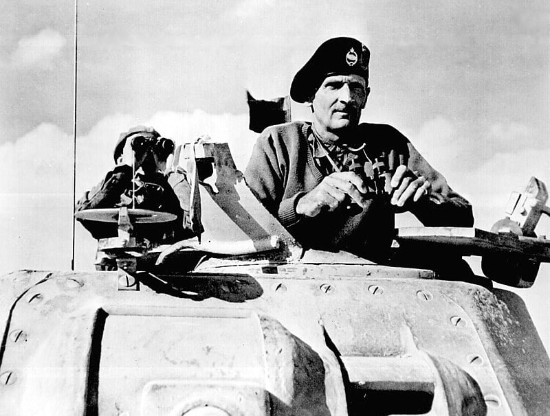 General Montgomery na batalha de El Alamein