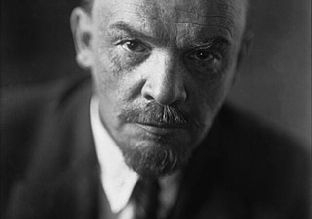 cropped-Vladimir-Lenin-em-1920-com-aproximadamente-50-anos.jpg