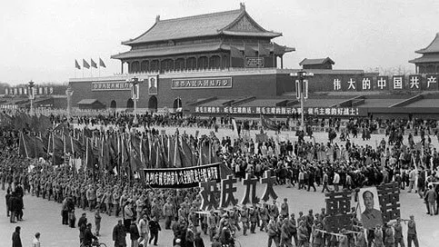 Chinese revolution to seize power and establish communism