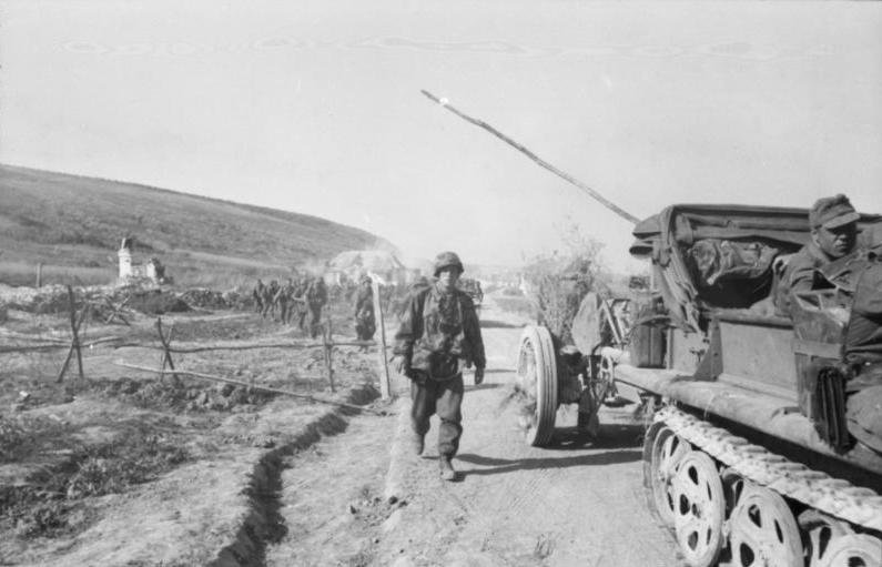 Soldados alemães se preparando para a Batalha de Kursk