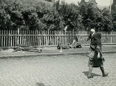 Rua em Kharkiv , 1933, capital da Ucrânia.