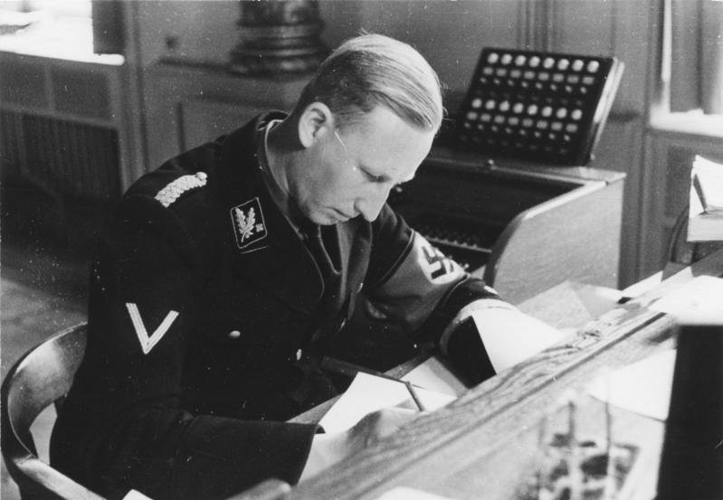SS-Brigadeführer Reinhard Heydrich, chefe da polícia bávara e do SD , em Munique, 1934